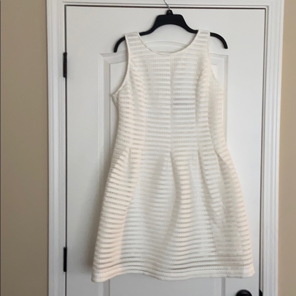 Lovely white fit & flare sleeveless dress